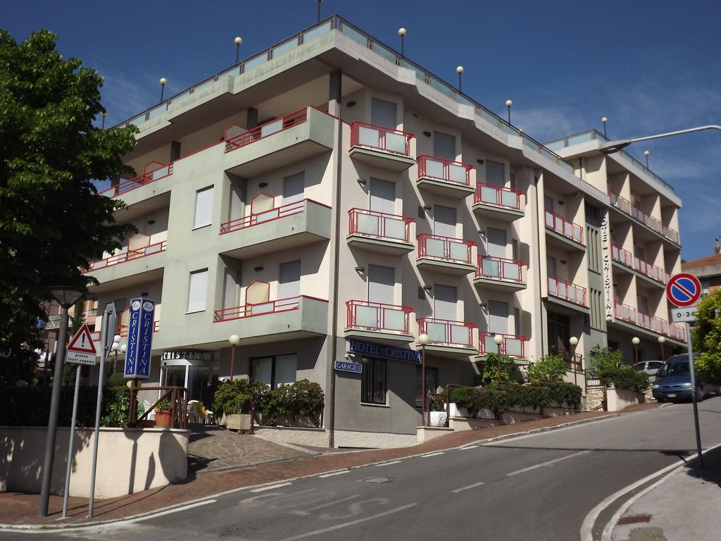 קיאנצ'נו טרמה Hotel Cristina מראה חיצוני תמונה