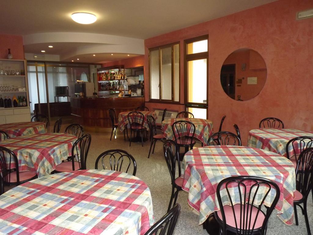 קיאנצ'נו טרמה Hotel Cristina מראה חיצוני תמונה