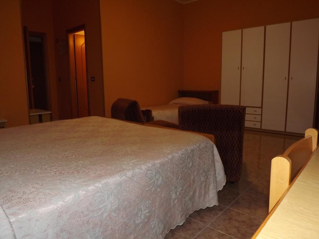 קיאנצ'נו טרמה Hotel Cristina חדר תמונה